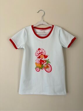 Handmade in America Vintage Nostalgic Strawberry Shortcake Ringer Tee Shirt Girl